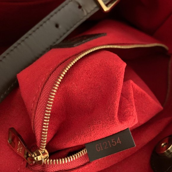 Louis Vuitton Reggia Damier Bag - Picture 2 of 15